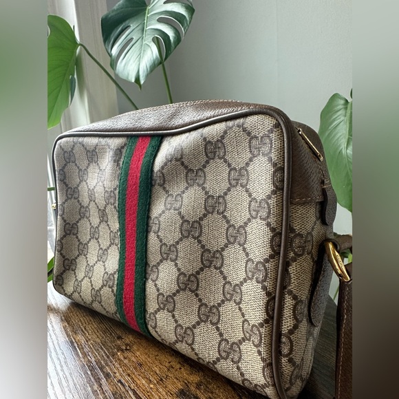 Gucci Crossbody Bag - Picture 8 of 13